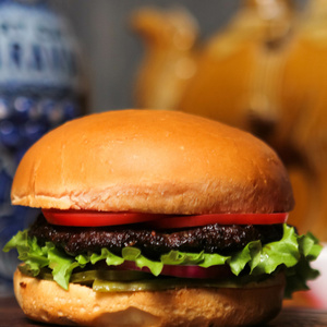 Гамбургер из мяса говядины породы BLACK ANGUS